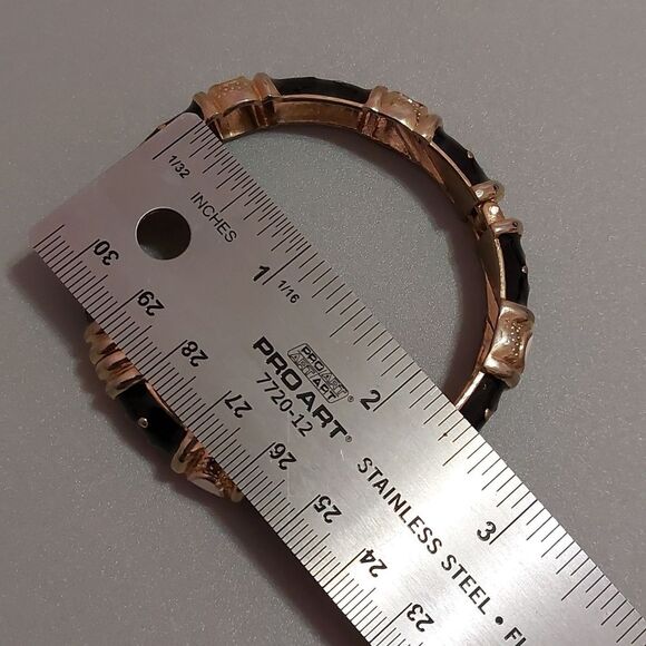 Vintage Black White Enameled Gold Tong Tone Hinged Bangle Bracelet - Picture 4 of 6